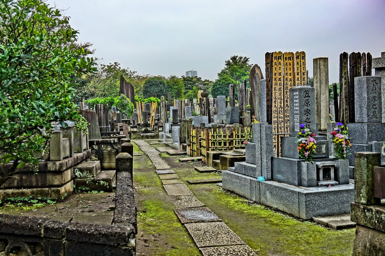 מצבות וסוטובות