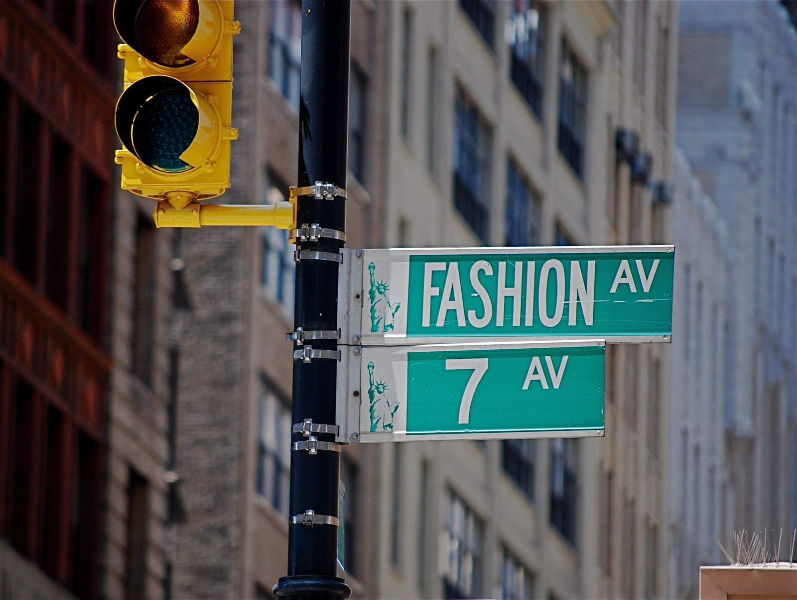 השדרה השביעית, עדיין שדרת האופנה