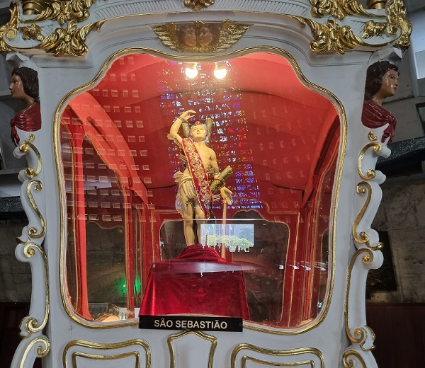 דמות של סבסטיאן בקתדרלה